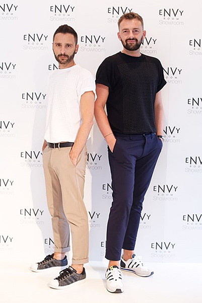 Envy Room, modni dvojac